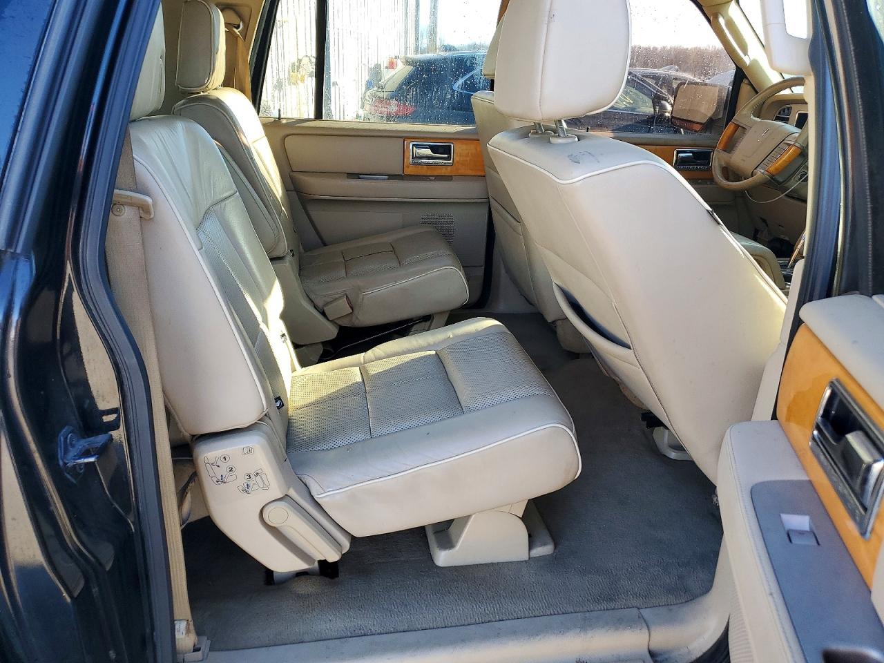 2007 LINCOLN NAVIGATOR L photo 11