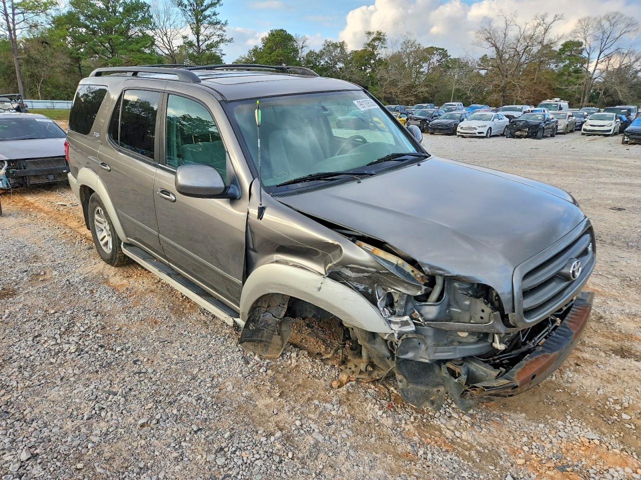 2003 TOYOTA SEQUOIA SR5 photo 4
