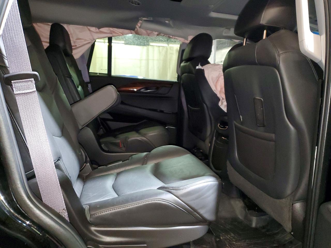 2015 CADILLAC ESCALADE LUXURY photo 11
