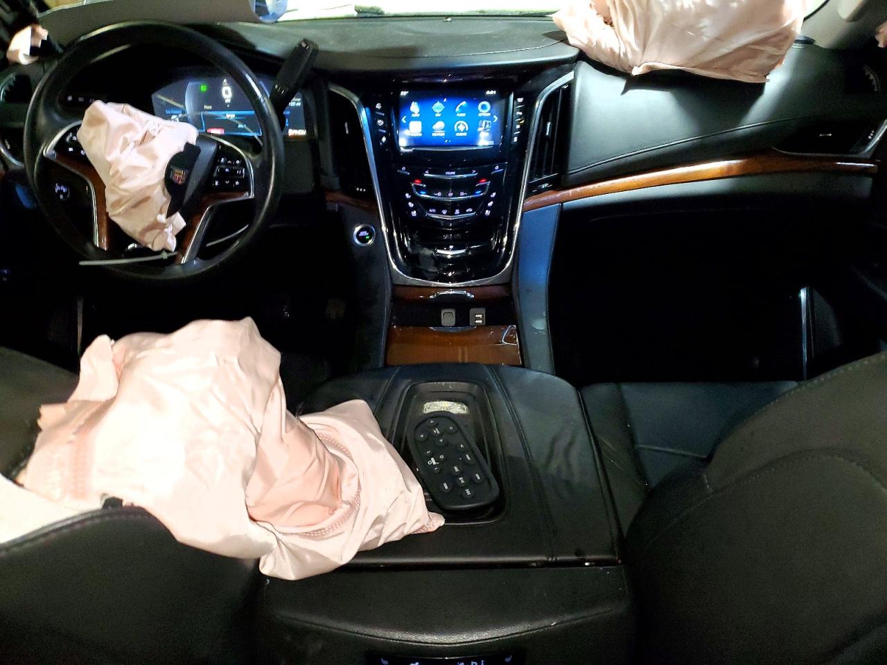 2015 CADILLAC ESCALADE LUXURY photo 8