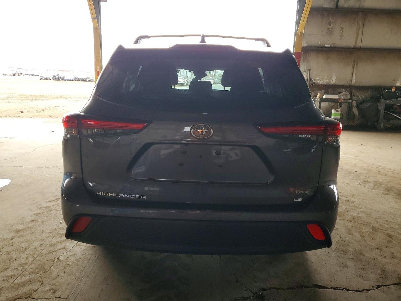 2023 TOYOTA HIGHLANDER L photo 6