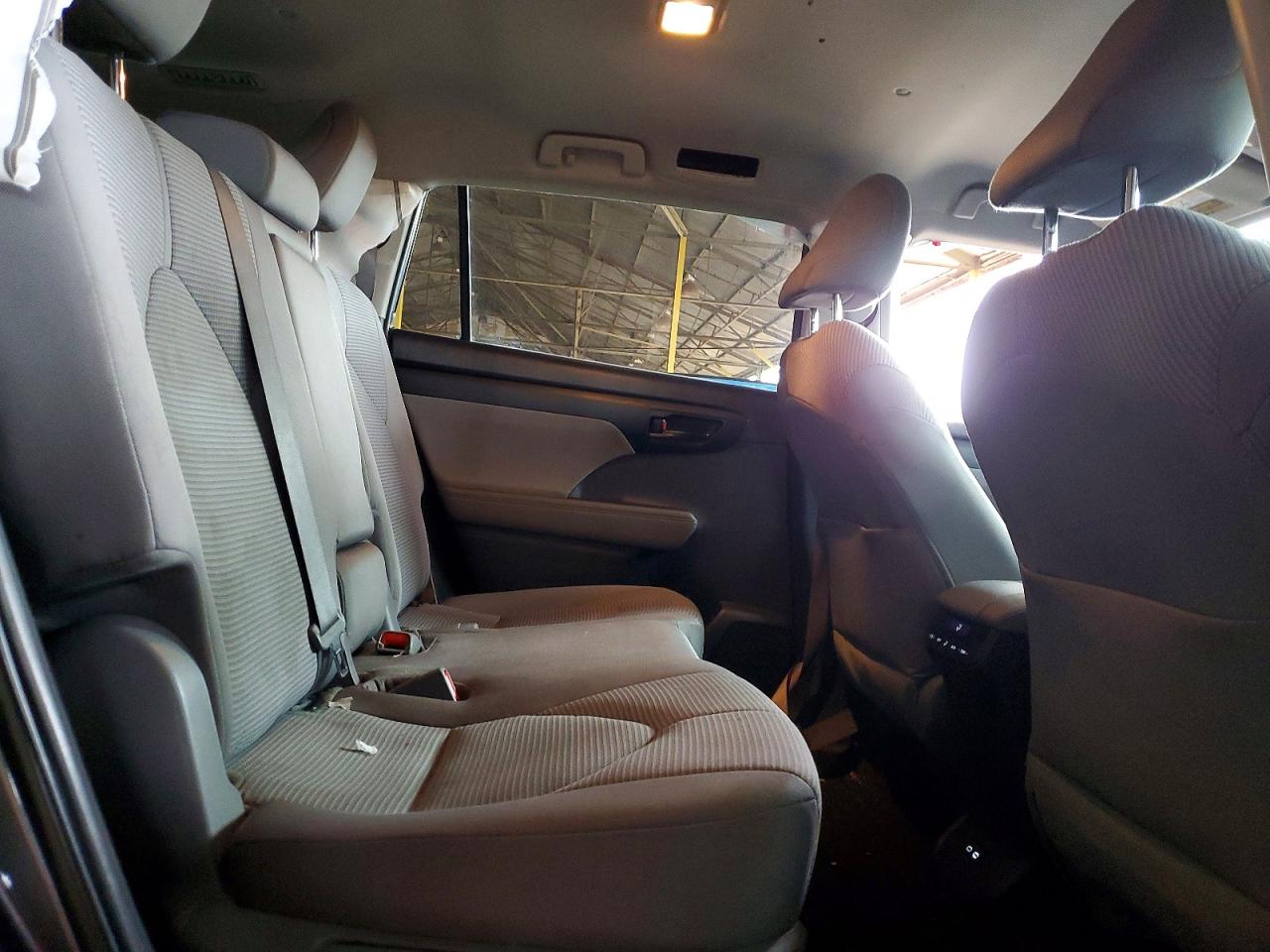 2023 TOYOTA HIGHLANDER L photo 11