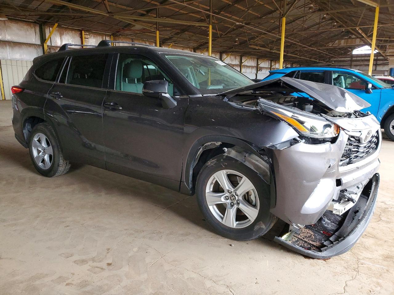 2023 TOYOTA HIGHLANDER L photo 4