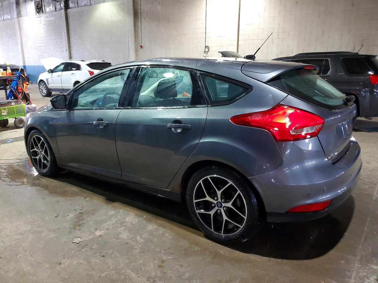 2018 FORD FOCUS SEL photo 2