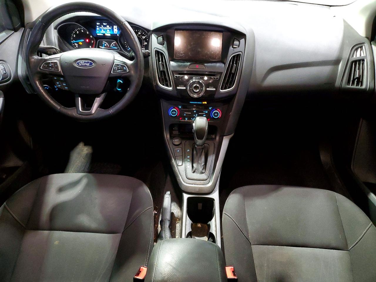 2018 FORD FOCUS SEL photo 8
