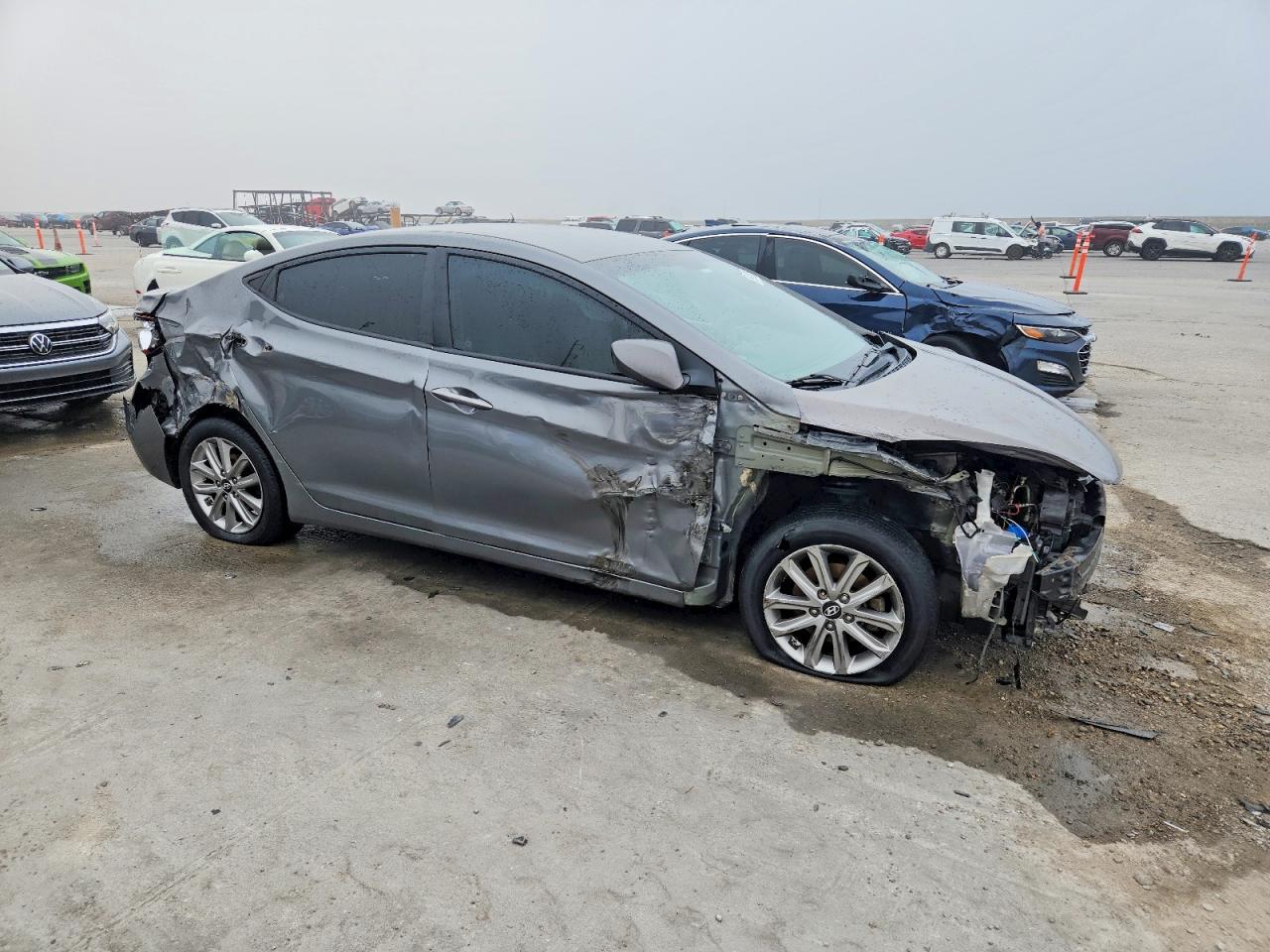 2014 HYUNDAI ELANTRA SE photo 4