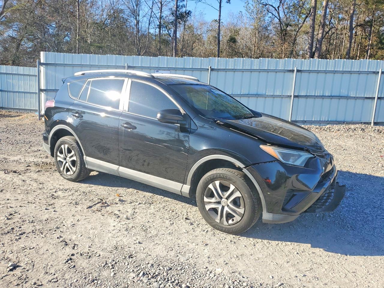 2016 TOYOTA RAV4 LE photo 4