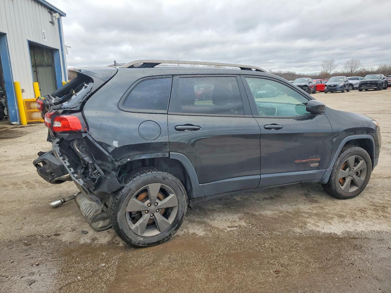 2016 JEEP CHEROKEE LATITUDE photo 3