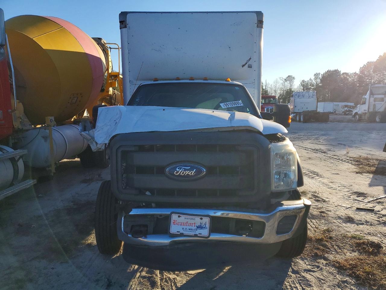 2016 FORD F550 SUPER DUTY BOX TRUCK photo 5