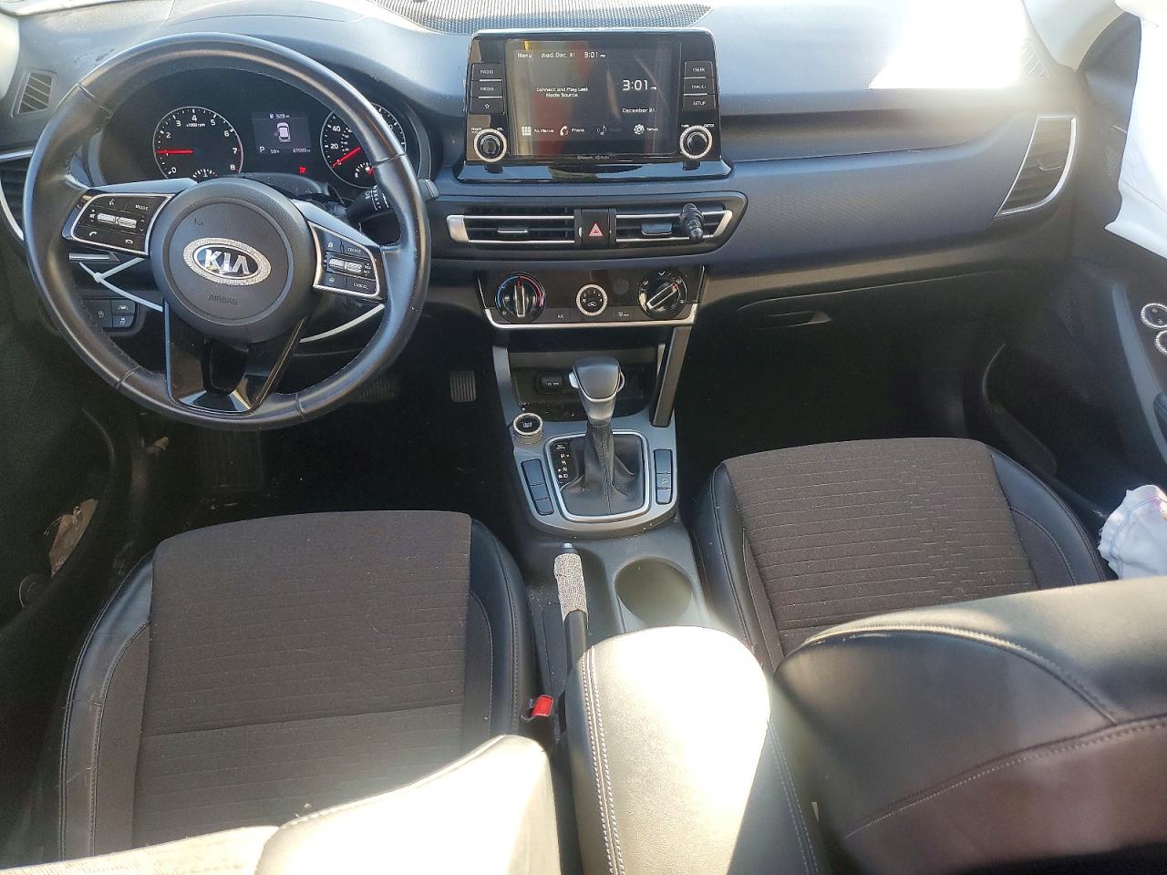 2021 KIA SELTOS S photo 15