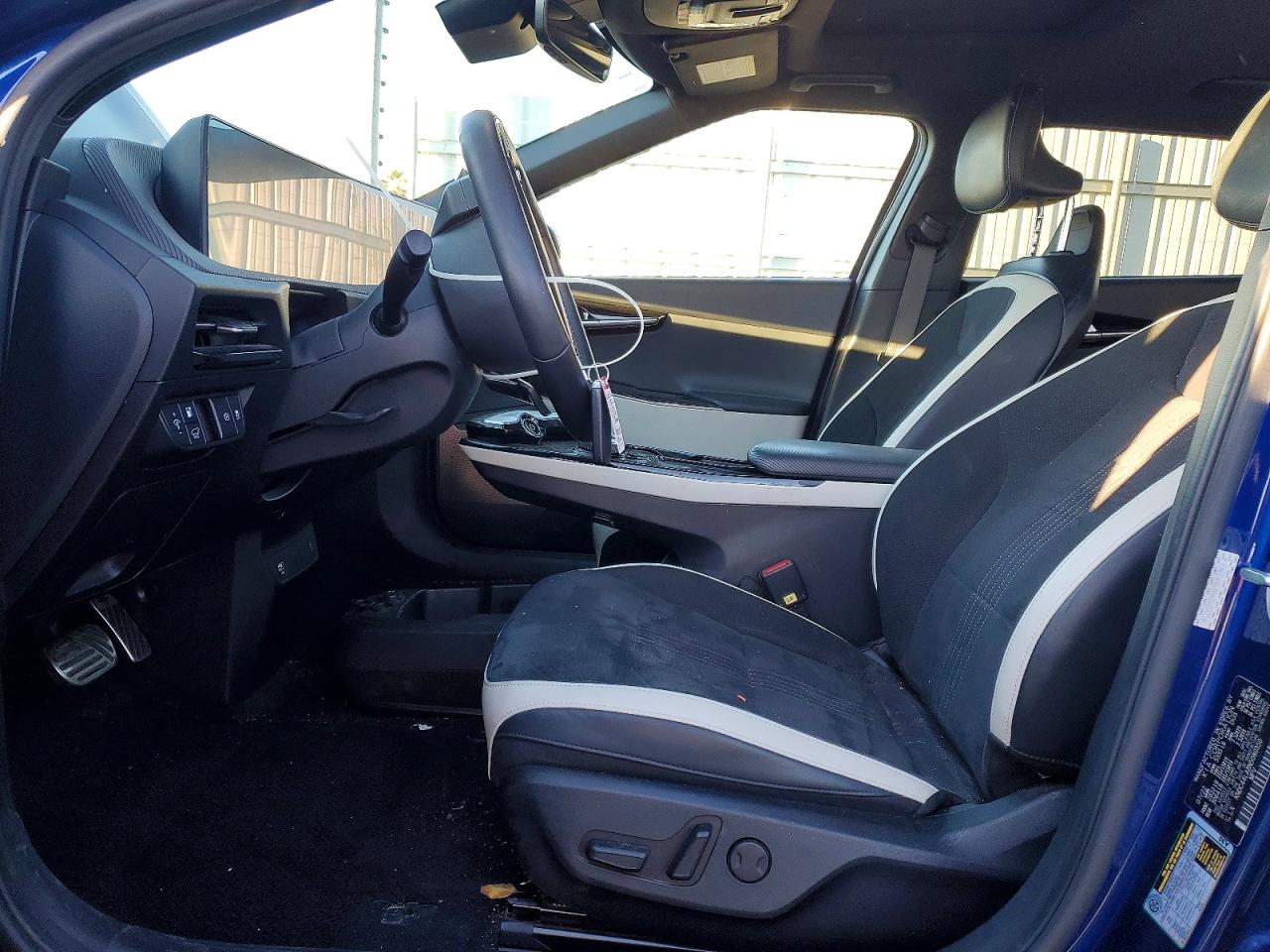 2022 KIA EV6 GT LINE photo 7