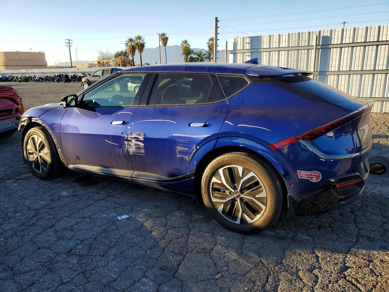 2022 KIA EV6 GT LINE photo 2