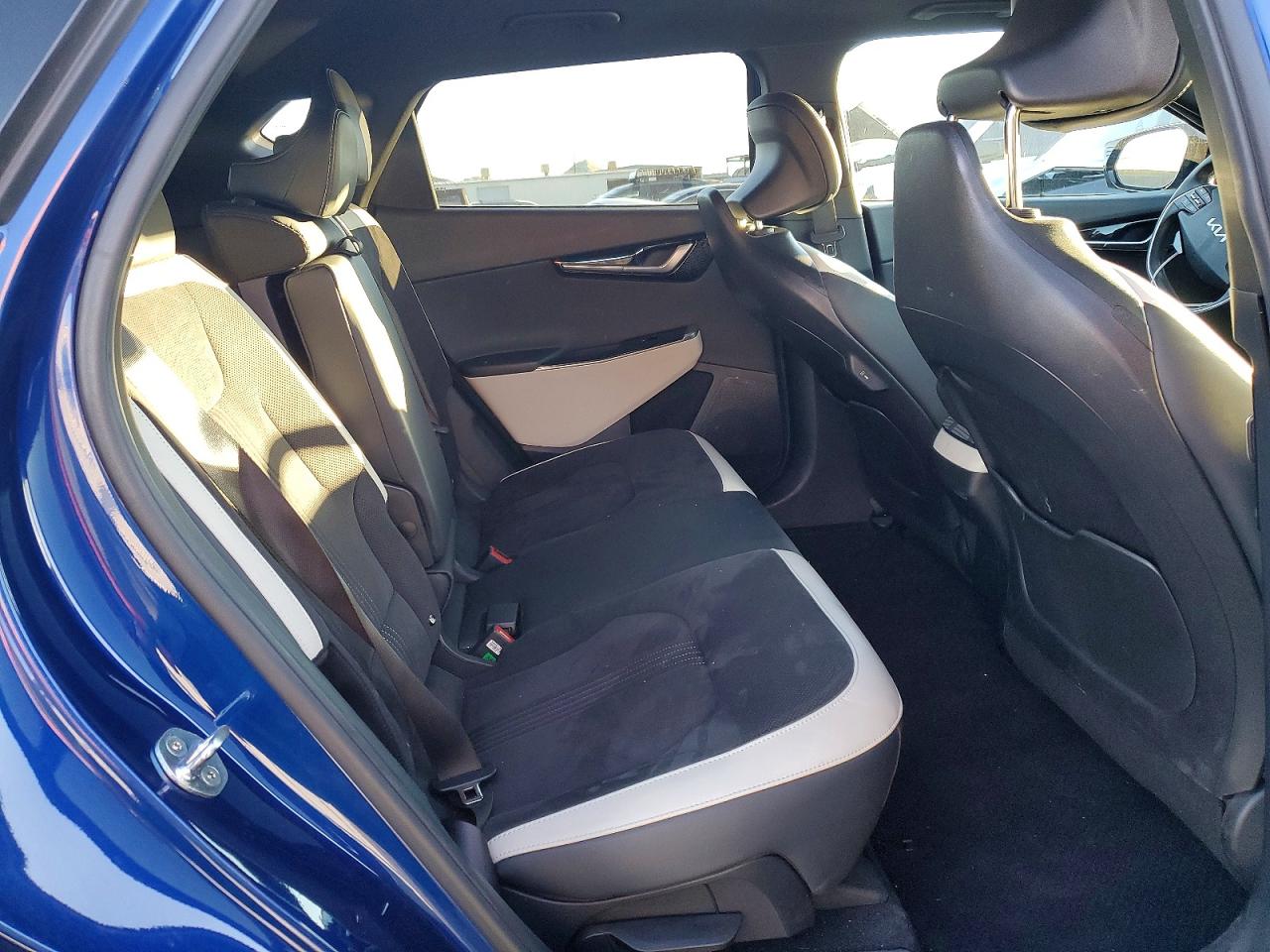 2022 KIA EV6 GT LINE photo 11