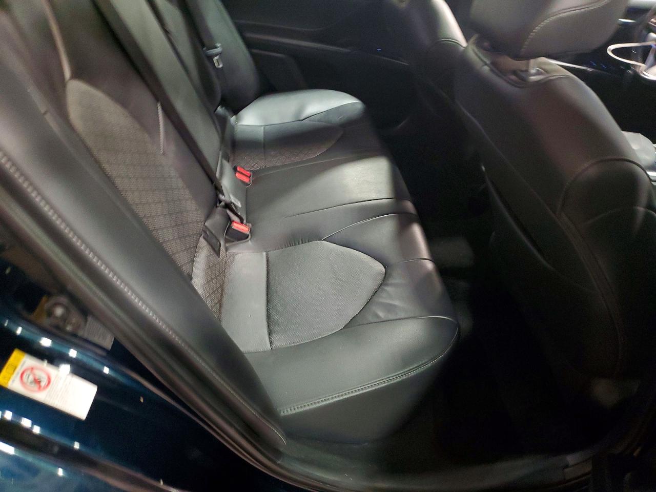 2018 TOYOTA CAMRY XSE photo 10