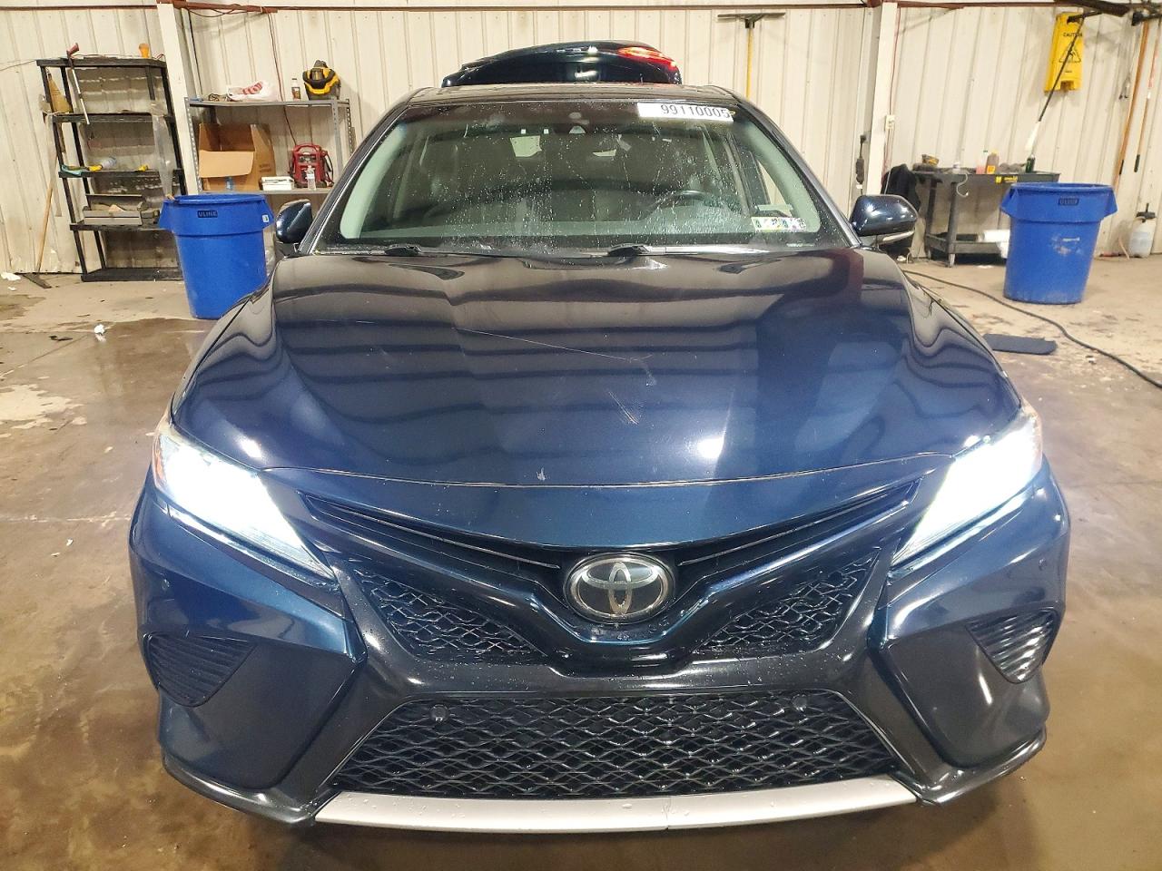 2018 TOYOTA CAMRY XSE photo 5