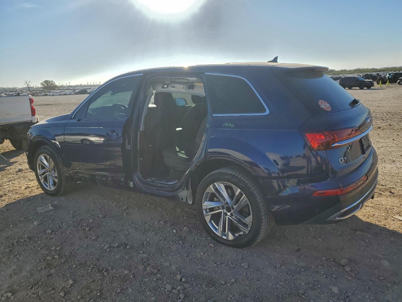 2023 AUDI Q7 PREMIUM photo 2