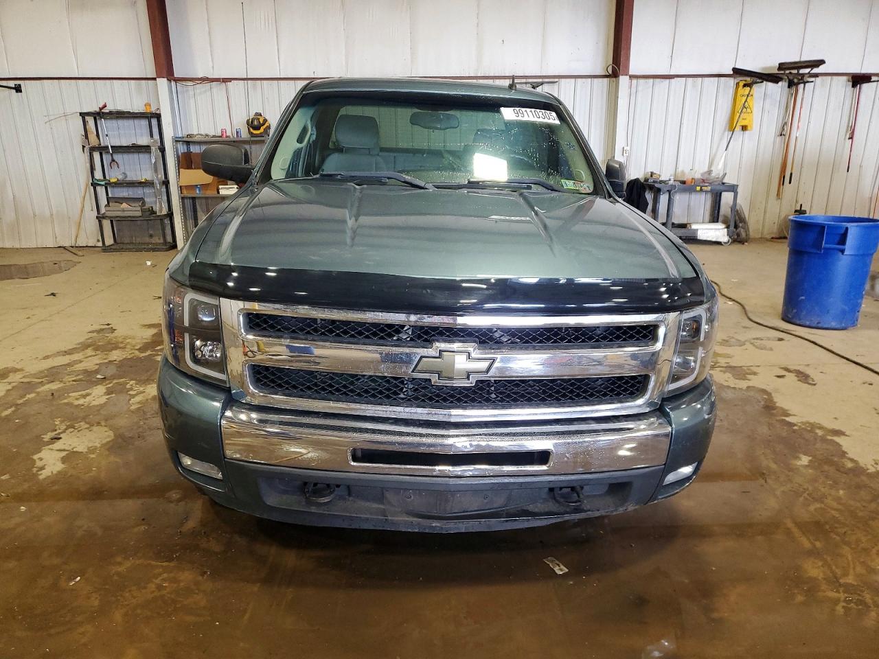2010 CHEVROLET SILVERADO K1500 LT photo 5