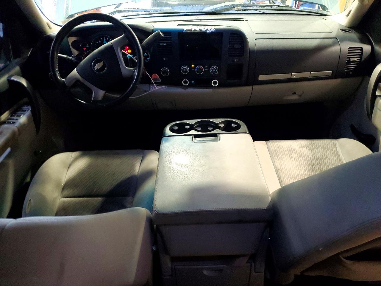 2010 CHEVROLET SILVERADO K1500 LT photo 8