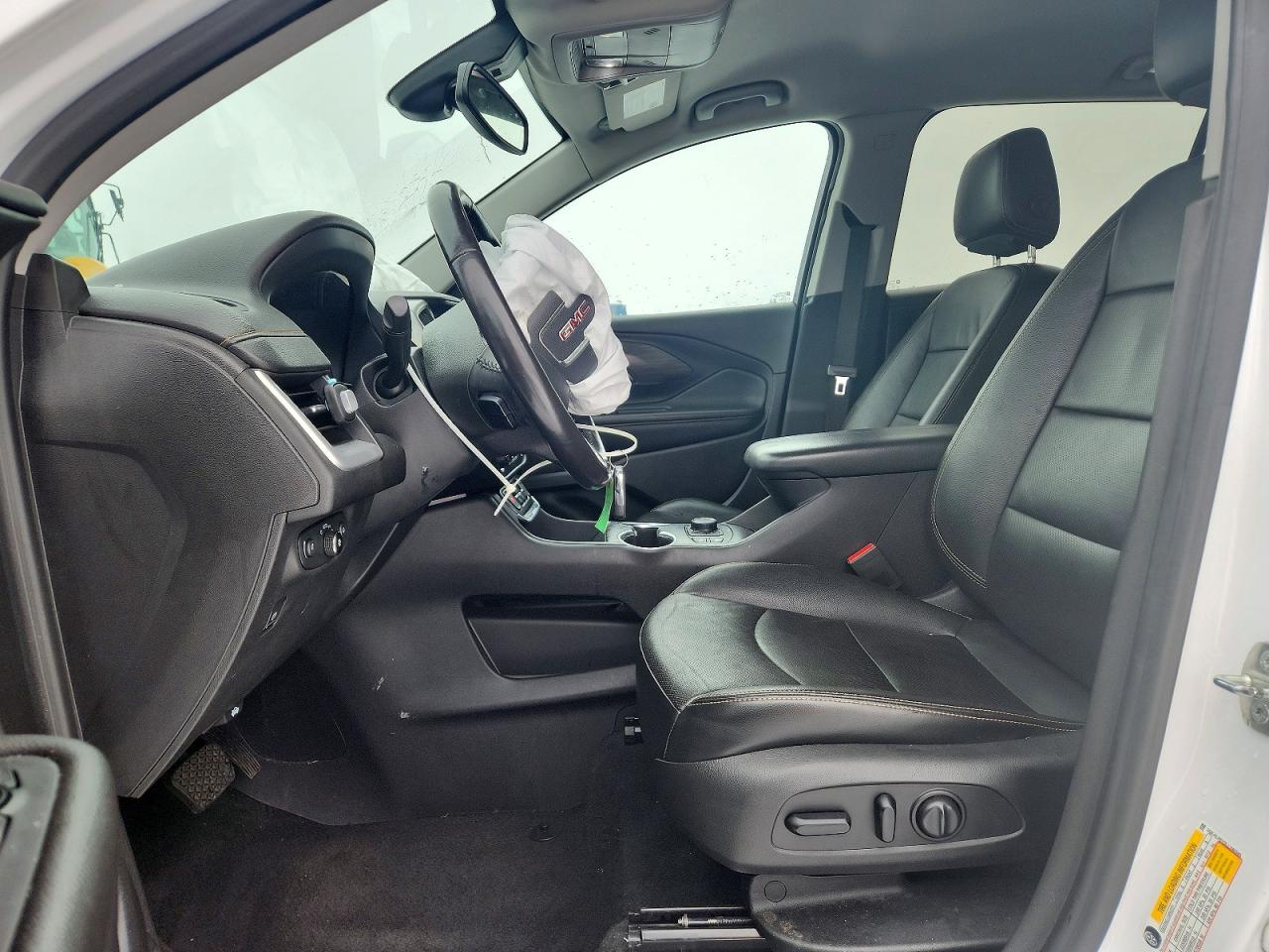 2020 GMC TERRAIN SLT photo 7