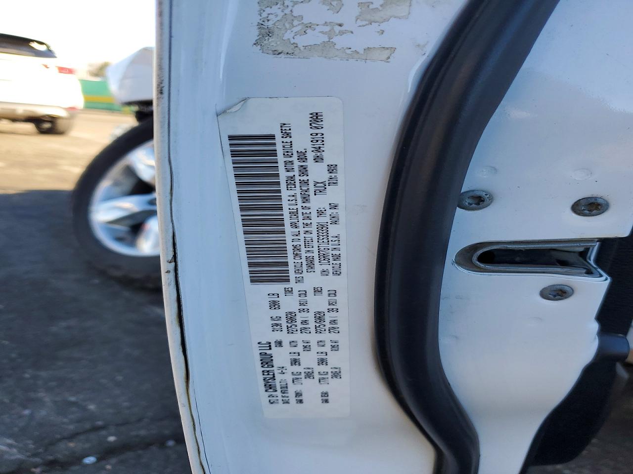 2014 RAM 1500 SLT photo 23
