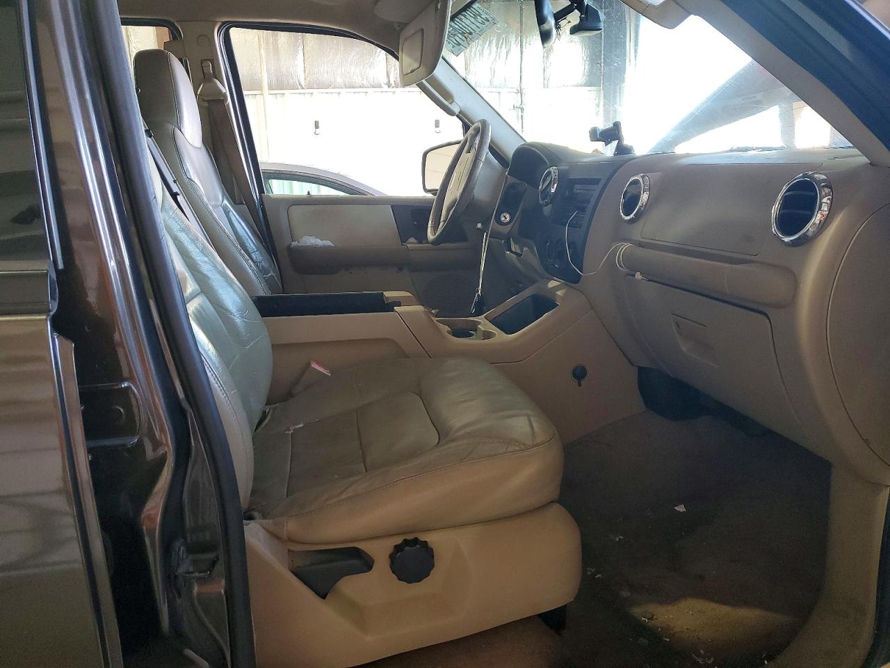 2005 FORD EXPEDITION XLT photo 13