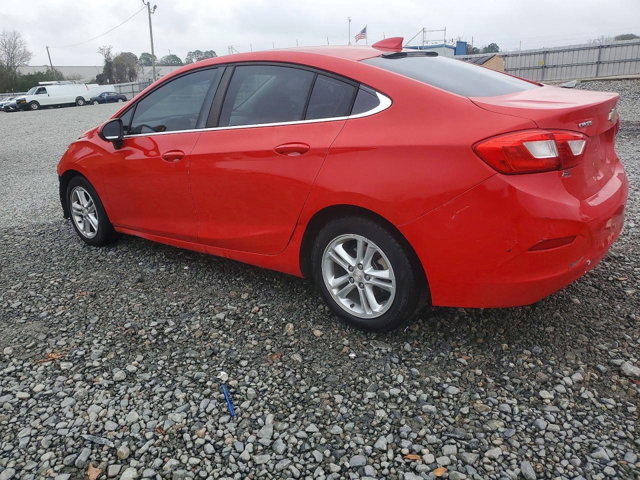 2016 CHEVROLET CRUZE LT photo 2