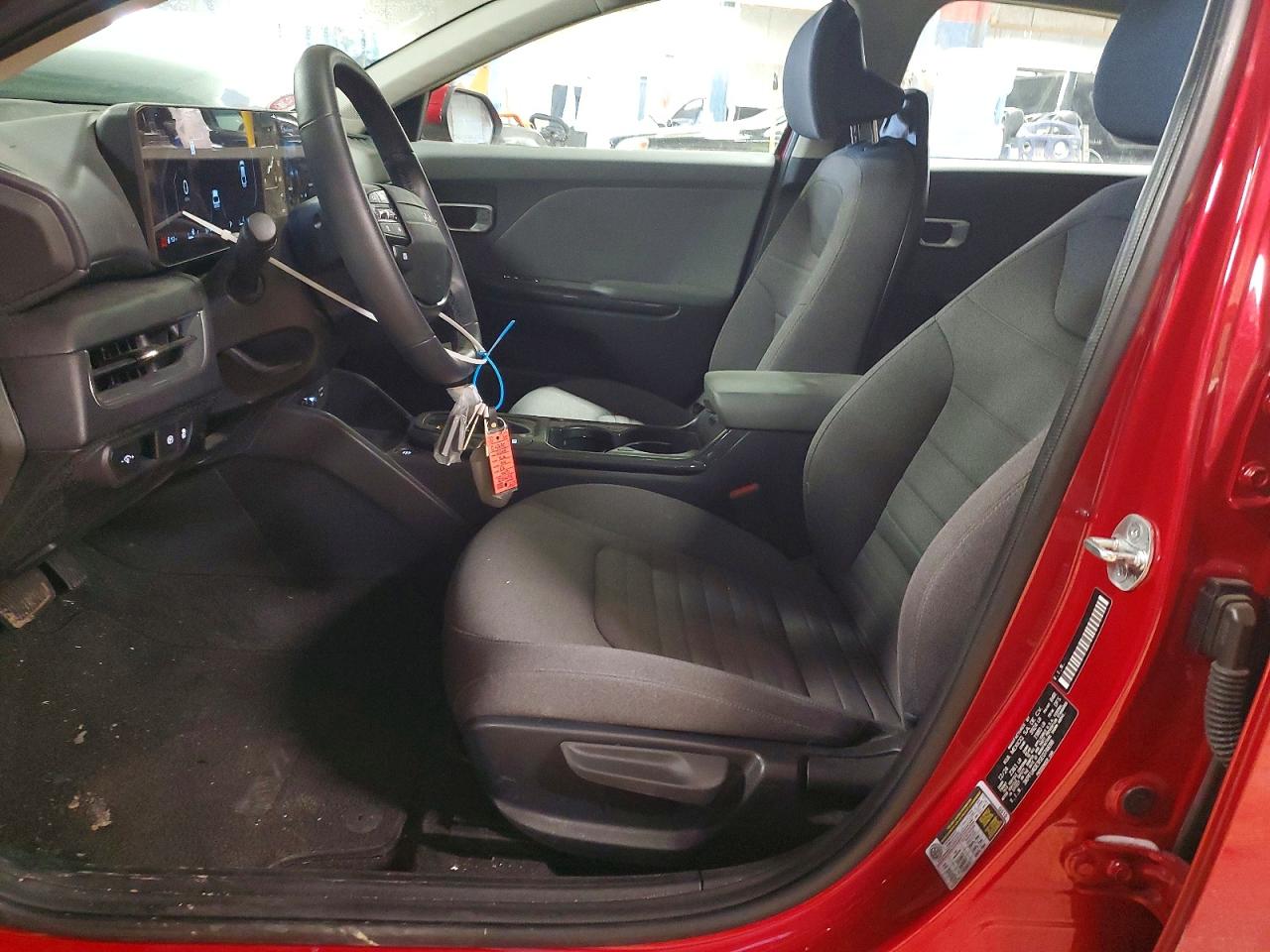 2025 KIA K4 EX photo 7