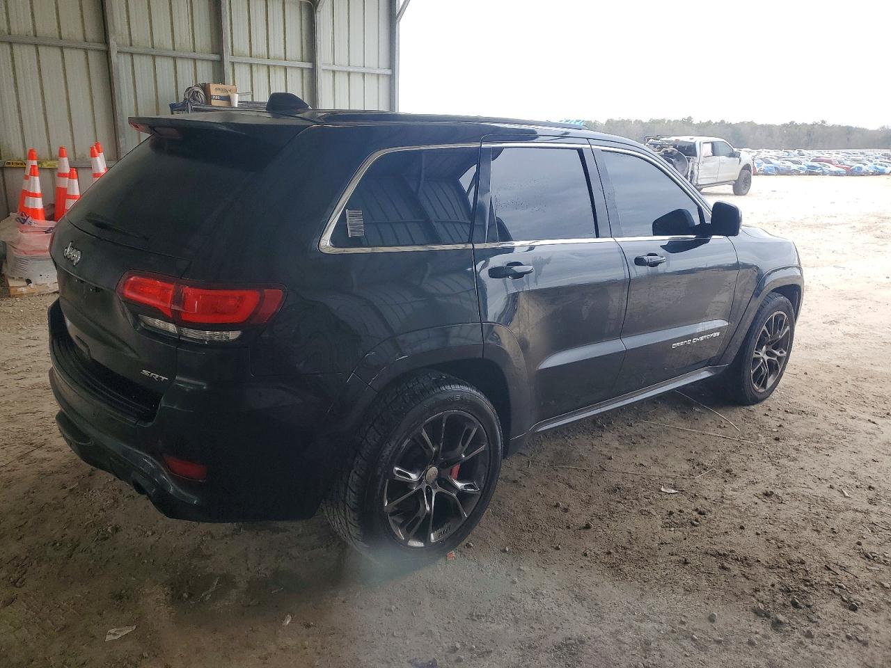 2014 JEEP GRAND CHEROKEE SRT-8 photo 3