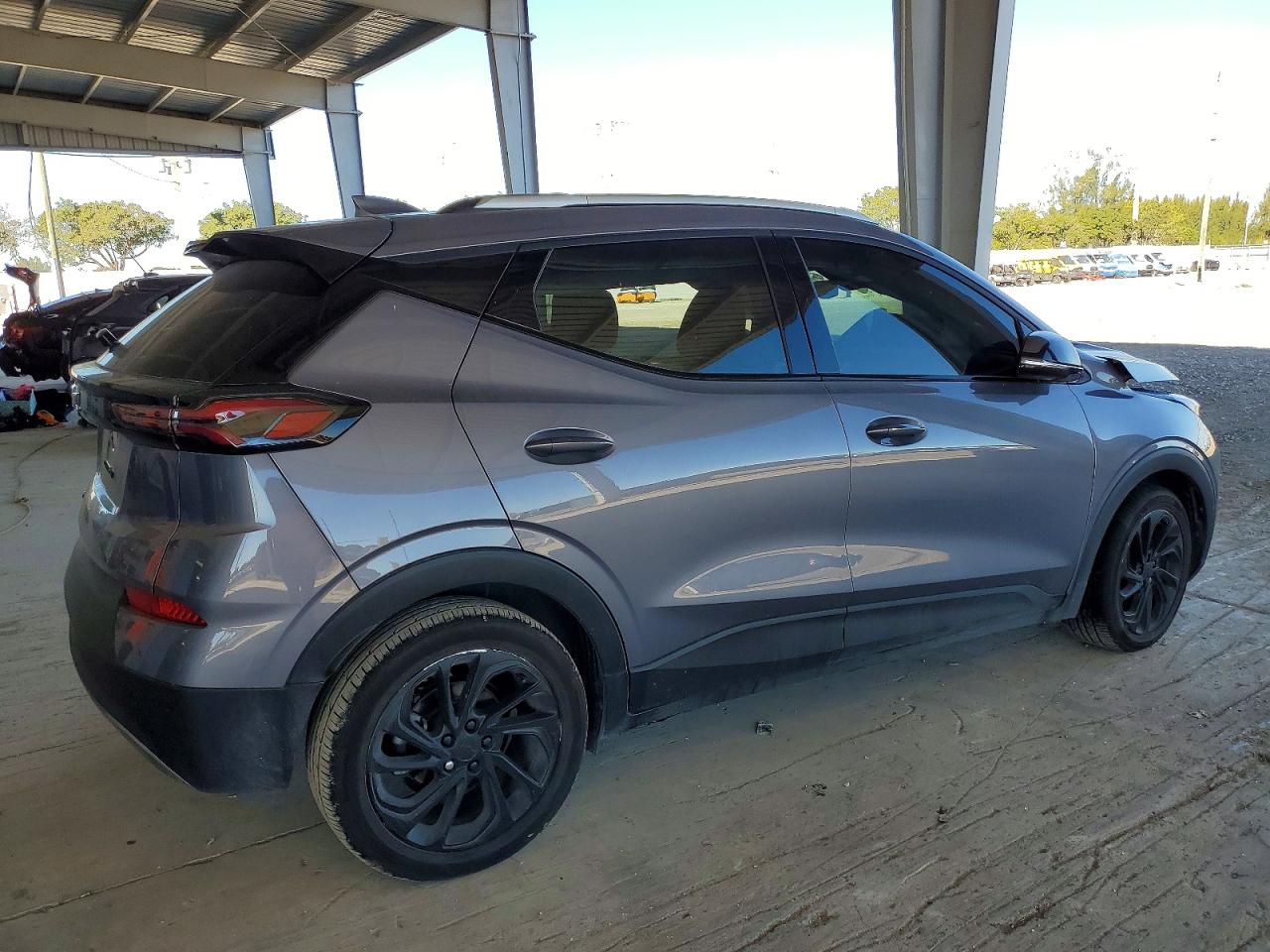 2023 CHEVROLET BOLT EUV LT photo 3