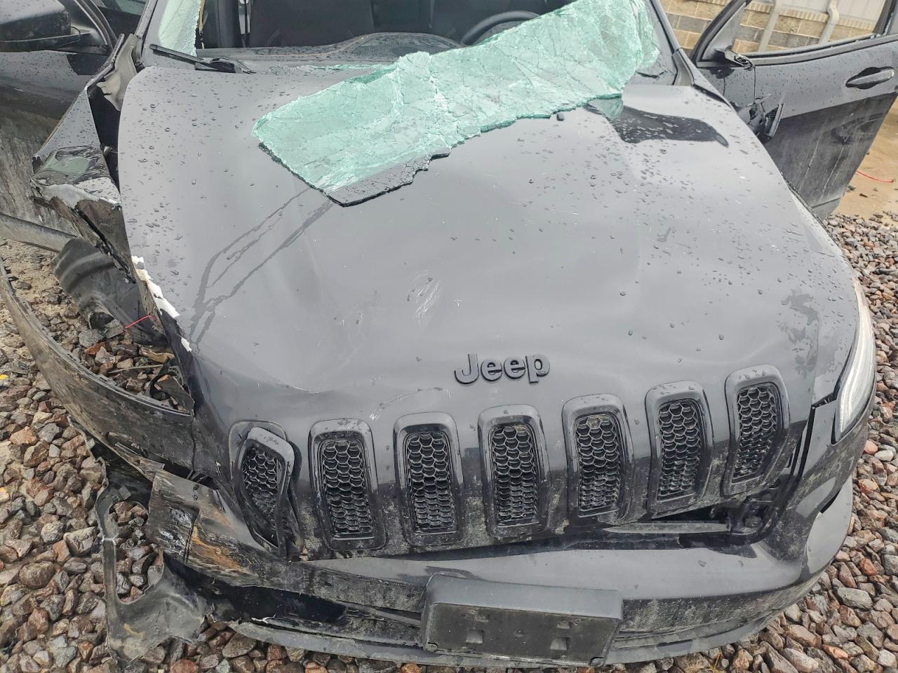 2016 JEEP CHEROKEE LATITUDE photo 11
