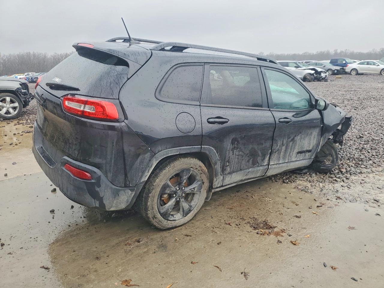 2016 JEEP CHEROKEE LATITUDE photo 3