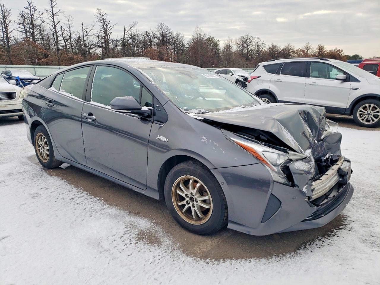 2017 TOYOTA PRIUS photo 4