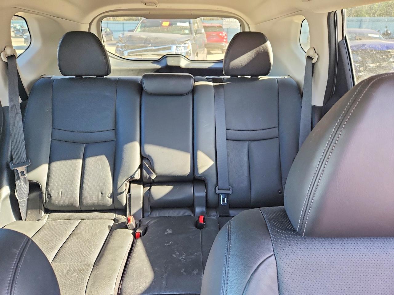2014 NISSAN ROGUE photo 19