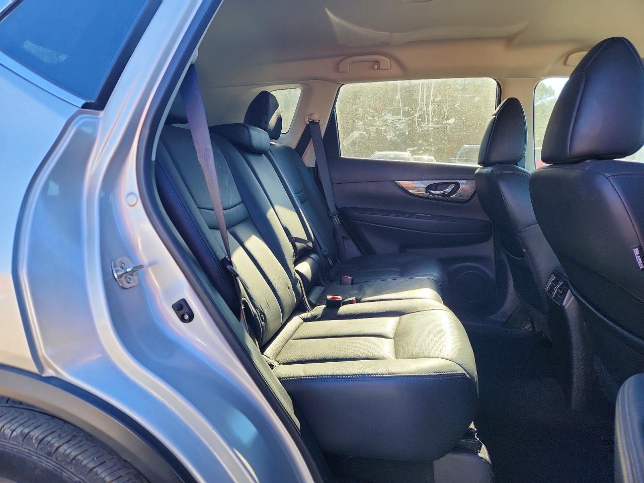 2014 NISSAN ROGUE photo 21