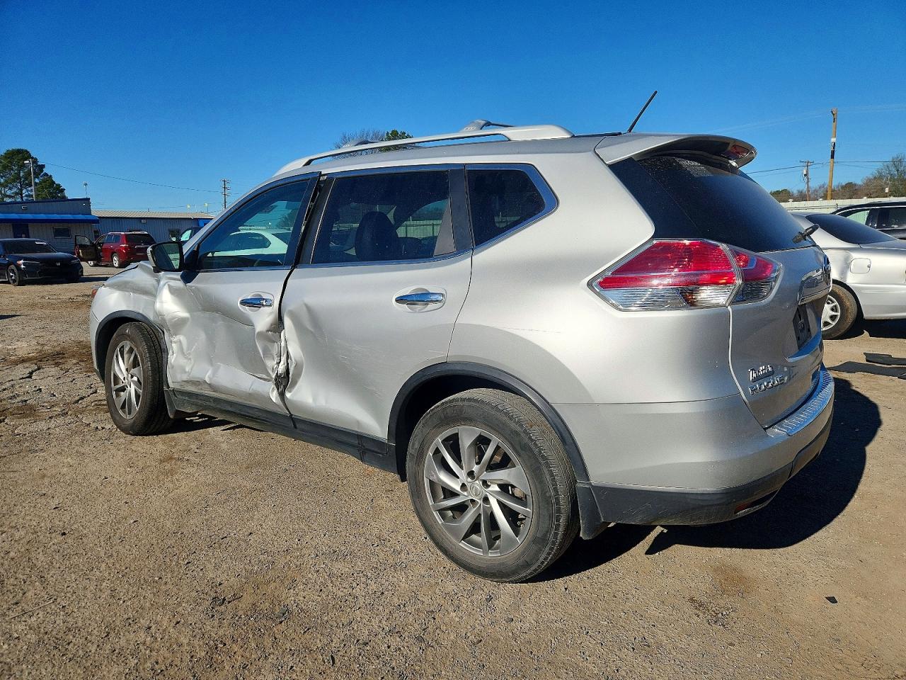 2014 NISSAN ROGUE photo 3