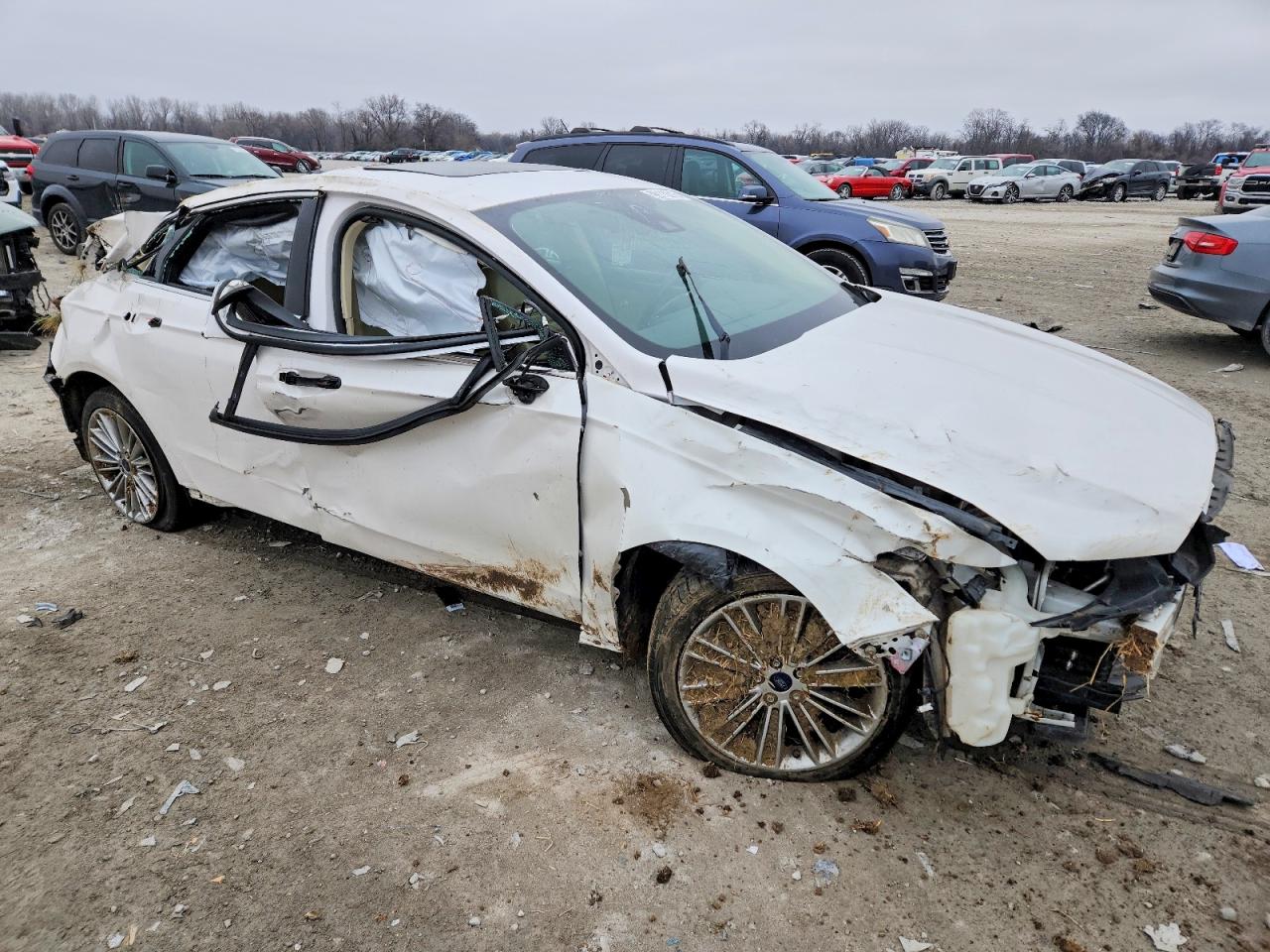 2014 FORD FUSION SE photo 4