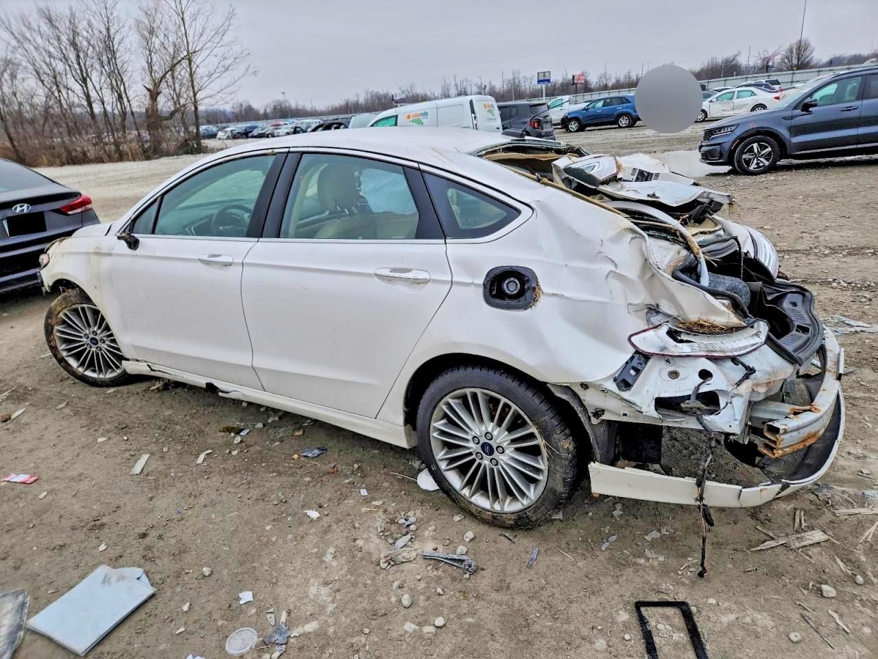 2014 FORD FUSION SE photo 2