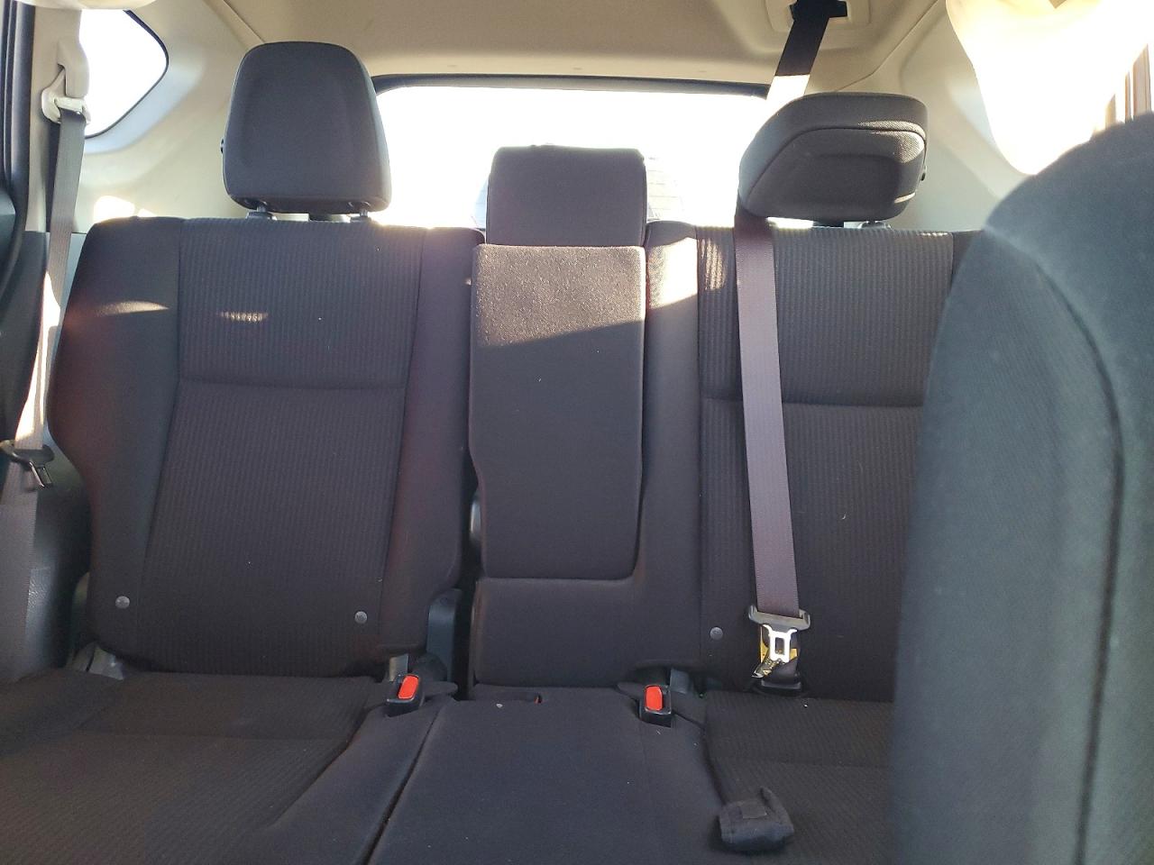 2016 TOYOTA RAV4 LE photo 10