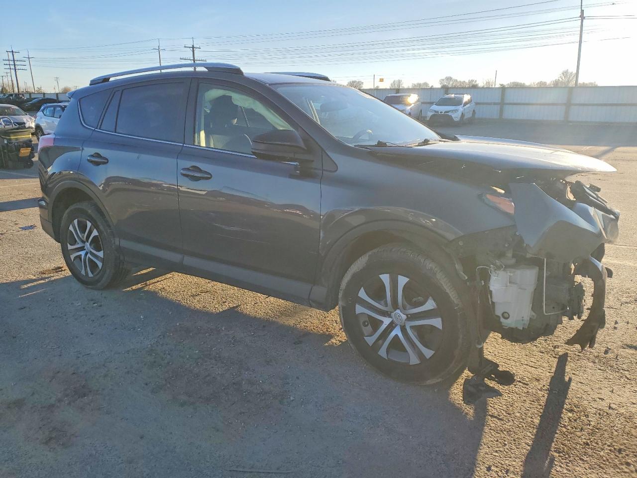 2016 TOYOTA RAV4 LE photo 4