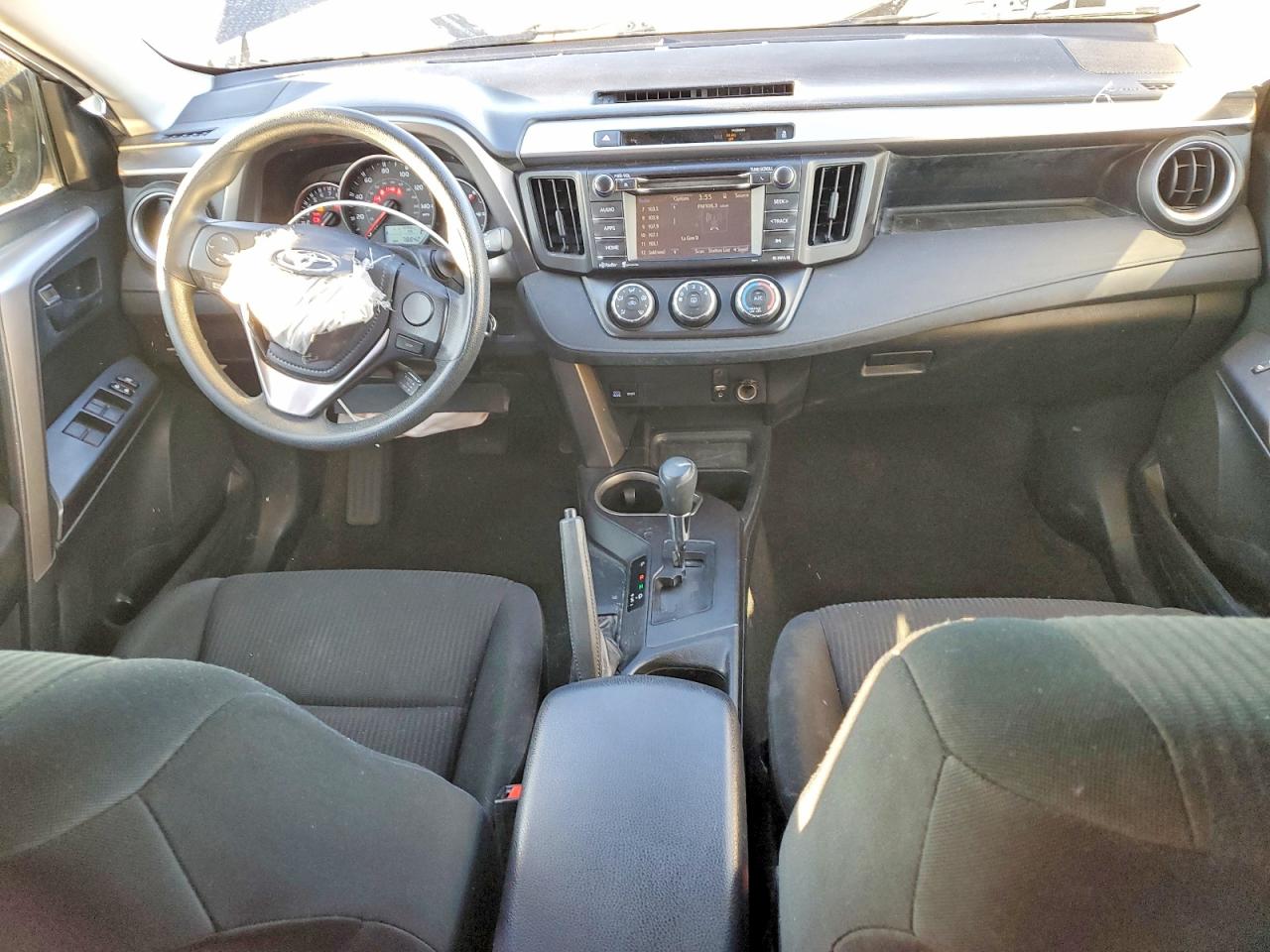 2016 TOYOTA RAV4 LE photo 8