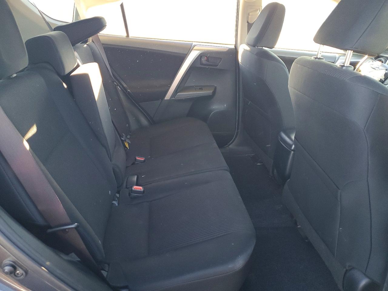 2016 TOYOTA RAV4 LE photo 11