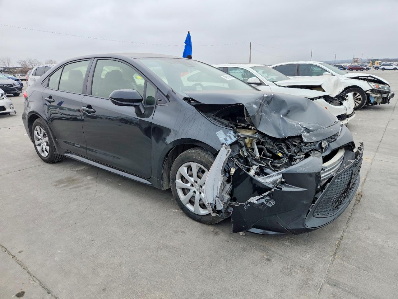 2020 TOYOTA COROLLA LE photo 4
