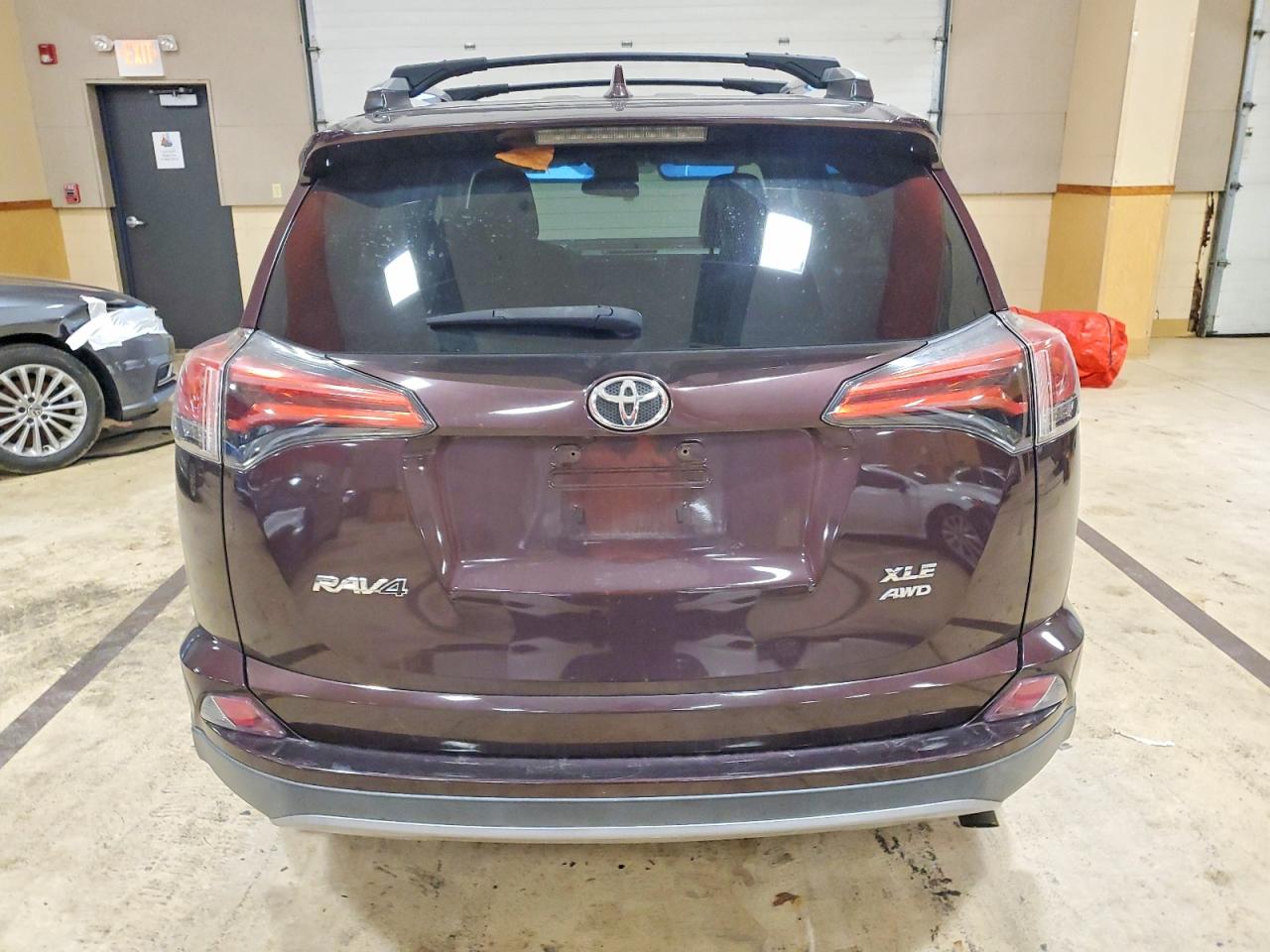 2018 TOYOTA RAV4 ADVENTURE photo 11