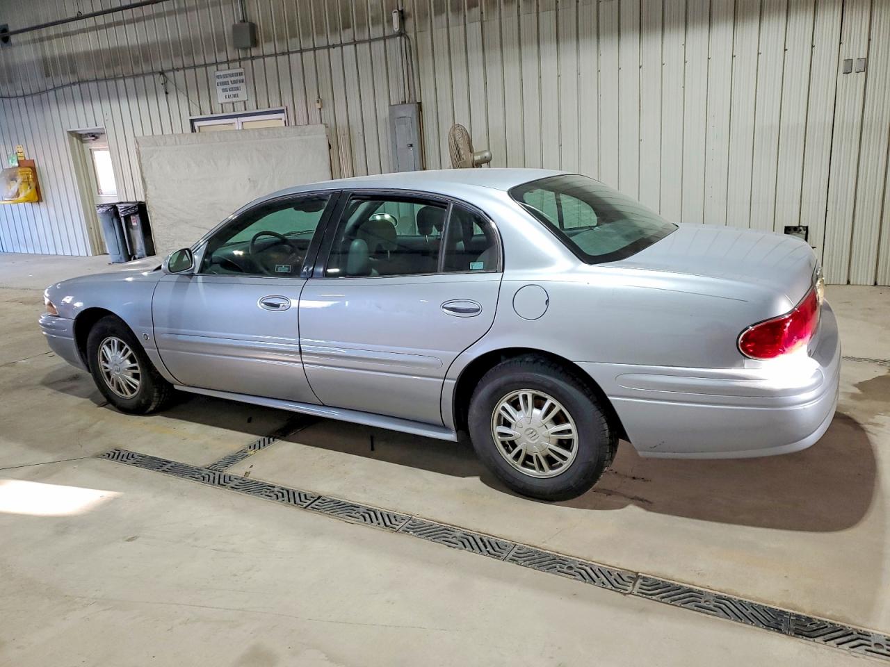 2005 BUICK LESABRE CUSTOM photo 2