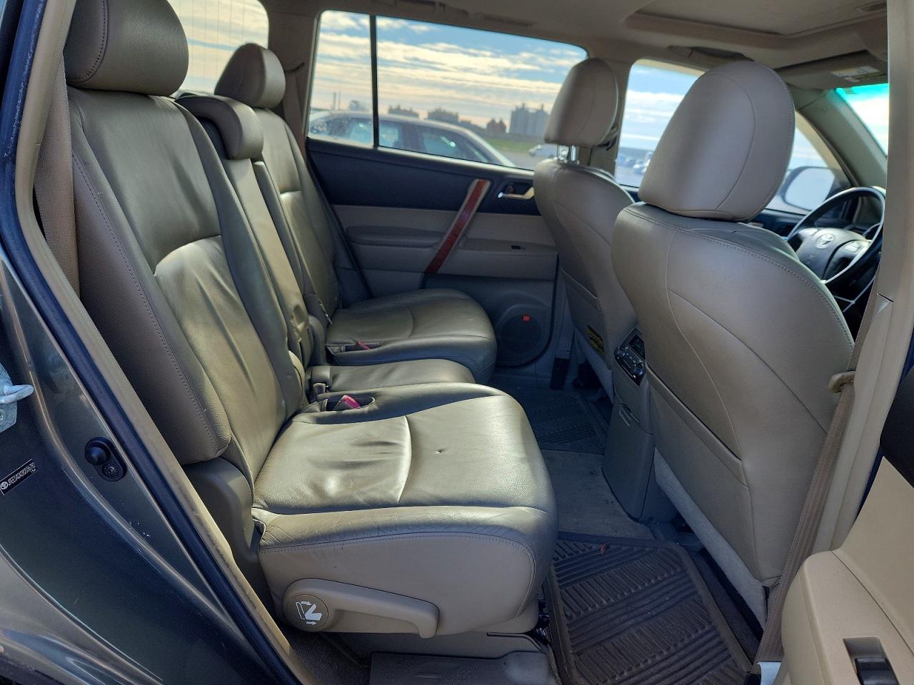 2008 TOYOTA HIGHLANDER LIMITED photo 21