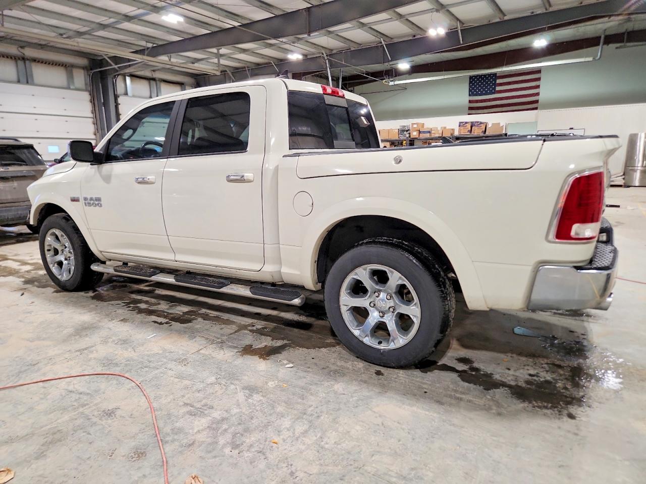2017 RAM 1500 LARAMIE photo 2