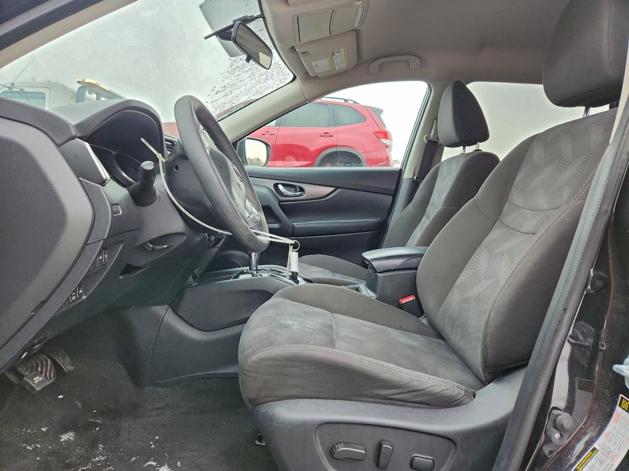 2016 NISSAN ROGUE S photo 13