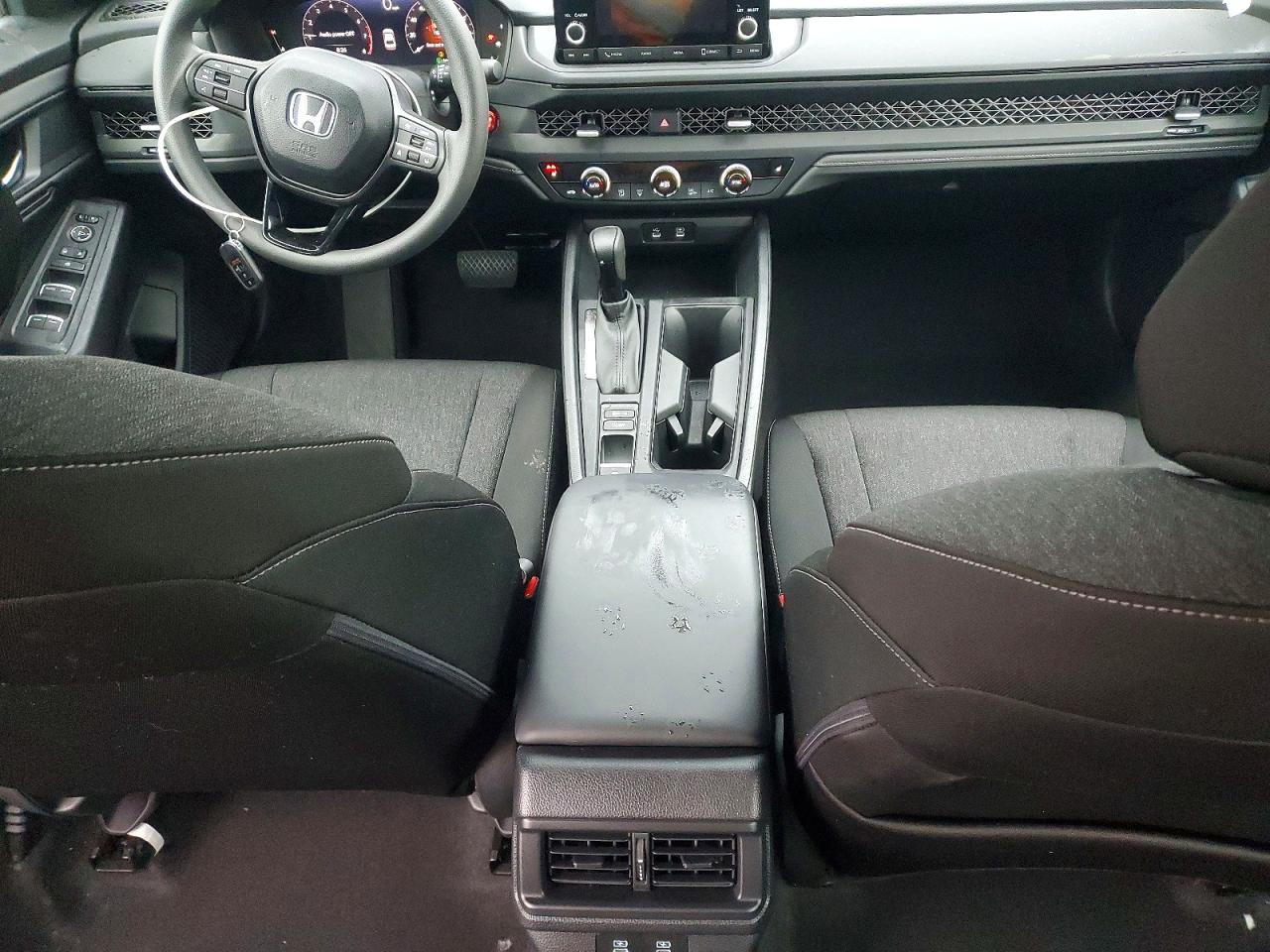 2025 HONDA ACCORD SE photo 8