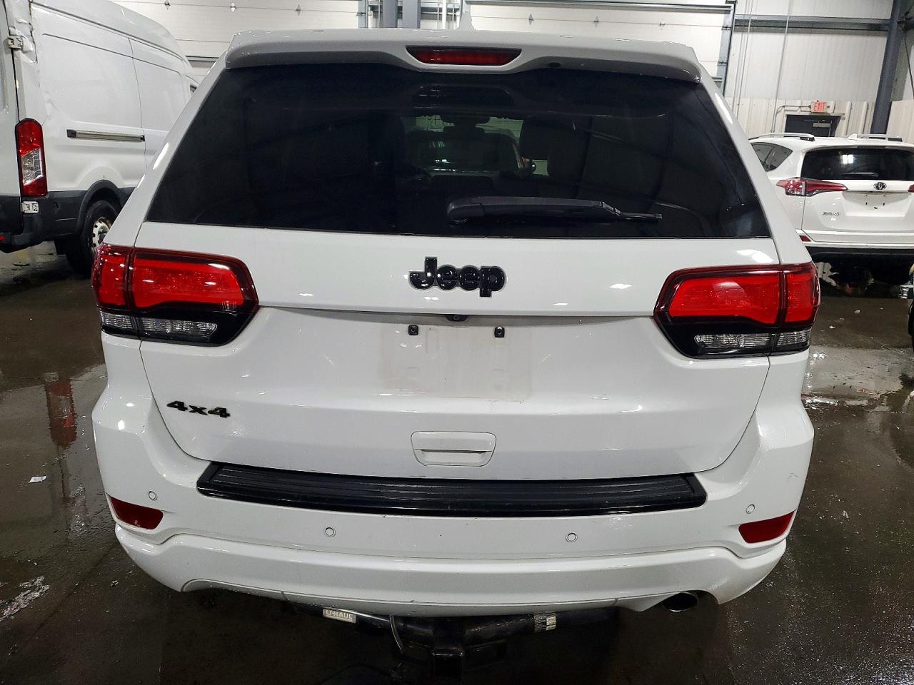 2018 JEEP GRAND CHEROKEE LAREDO photo 6