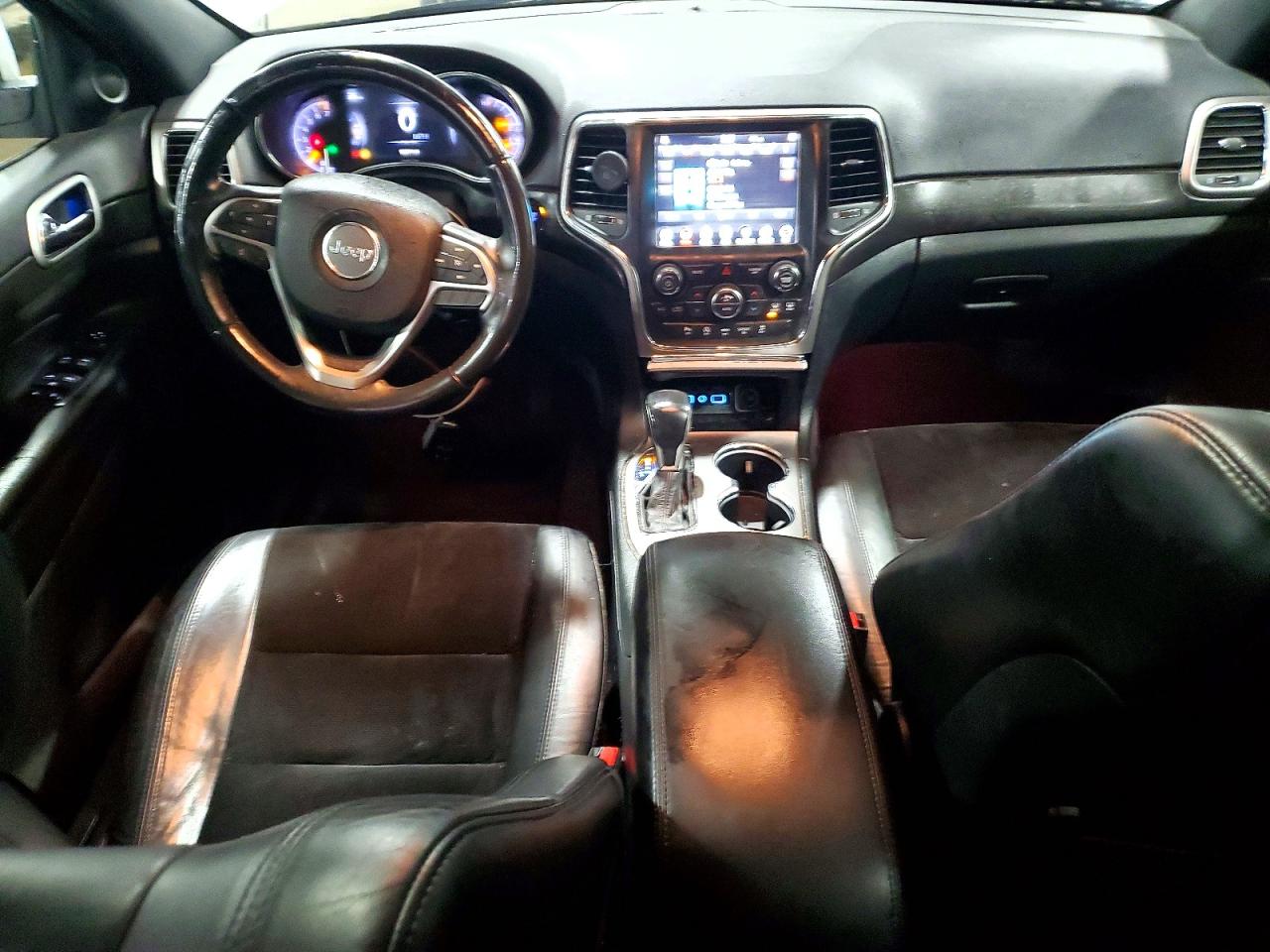 2018 JEEP GRAND CHEROKEE LAREDO photo 8